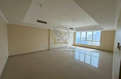 Apartment - 2 - 4 for rent in Jamal Abdul Nasser Street - Al Majaz - Sharjah Apartment - 2 - 4 for rent in Jamal Abdul Nasser Street - Al Majaz - Sharjah