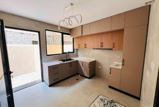 130653215 - Property Image 3