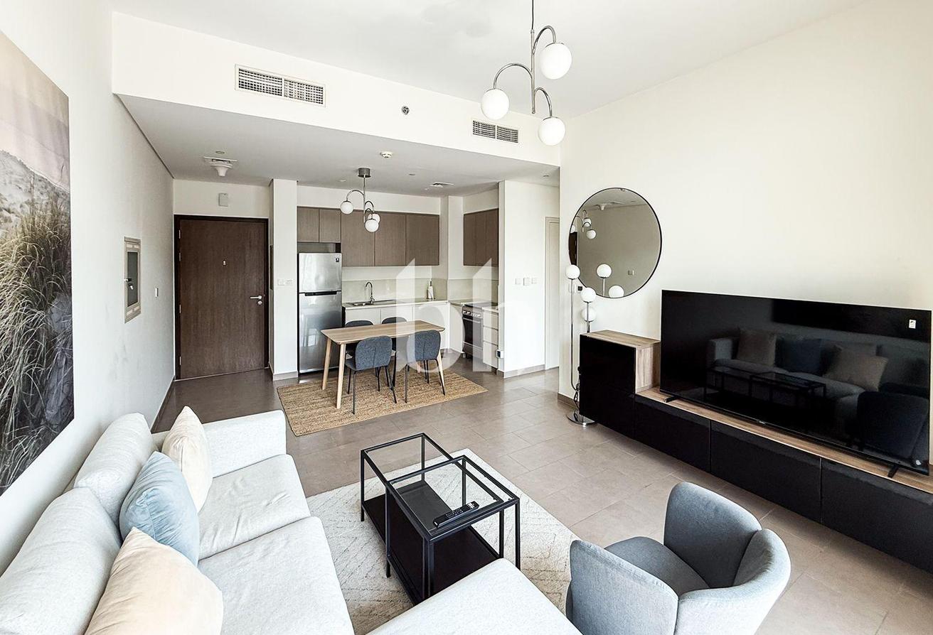 Fully Furnished | Prime Location | Available Now photo 5