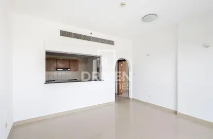 Apartment - 1 Bedroom - 2 Bathrooms for sale in Golf Tower - Dubai Sports City - Dubai Apartment - 1 Bedroom - 2 Bathrooms for sale in Golf Tower - Dubai Sports City - Dubai