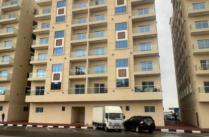 Apartment - 1 Bedroom - 2 Bathrooms for sale in Al Ameera Village - Ajman