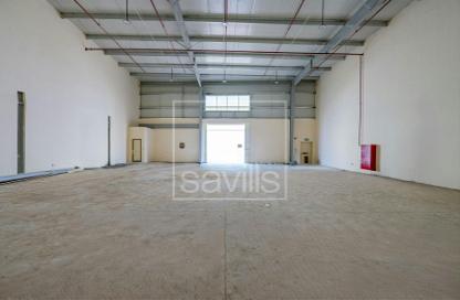 Warehouse - Studio for rent in Al Sajaa - Sharjah