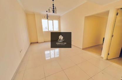 Apartment - 2 Bedrooms - 3 Bathrooms for rent in Muwaileh 29 Building - Muwaileh - Sharjah