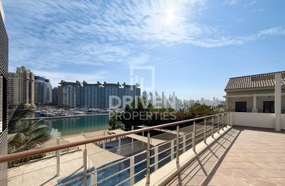 Villa - 6 Bedrooms - 7 Bathrooms for rent in Signature Villas Frond P - Signature Villas - Palm Jumeirah - Dubai