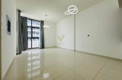 Apartment - 1 - 2 for sale in Golf Promenade 3B - Golf Promenade 3 - Golf Town - Damac Hills - Dubai