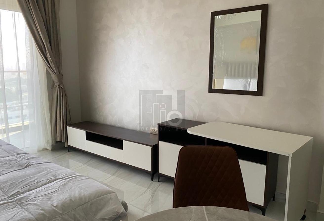 Studio Apartment with Balcony in Arjan photo 3