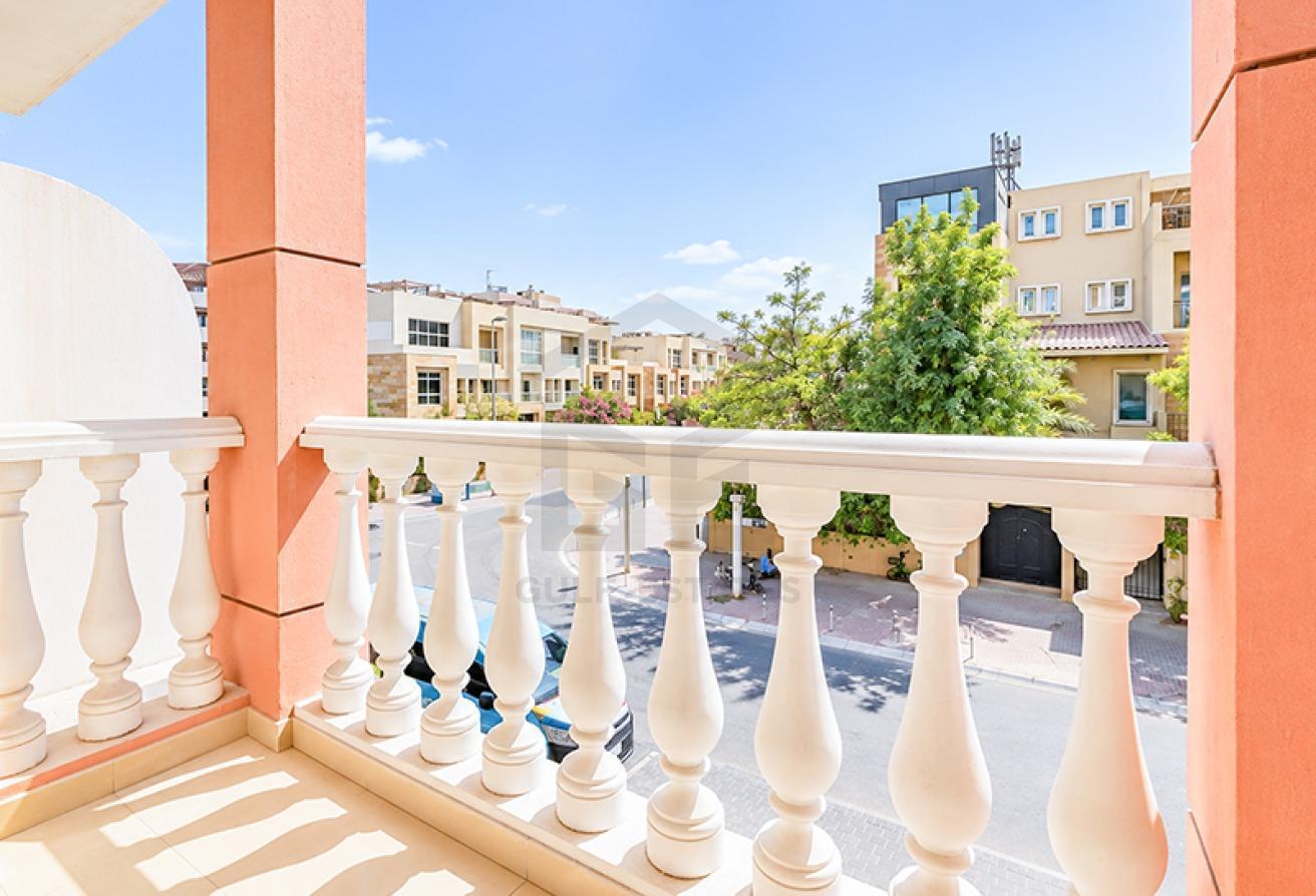 Bright & Spacious | Well-maintained | Vacant photo 9