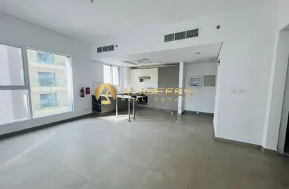 Apartment - 1 Bedroom - 2 Bathrooms for rent in Imperial Tower - District 17 - Jumeirah Village Circle - Dubai