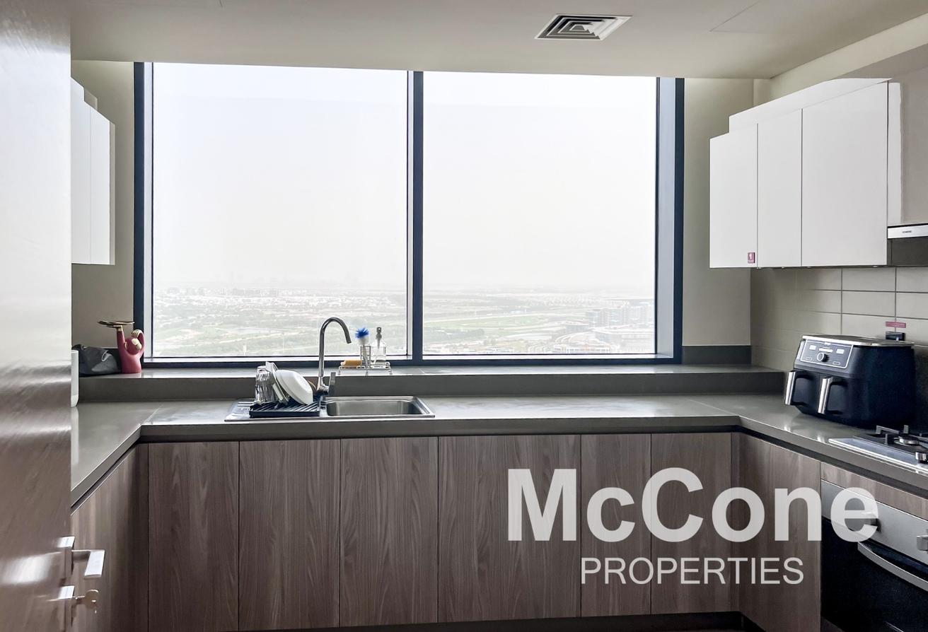 Duplex | Bright | Spacious | Unfurnished photo 7