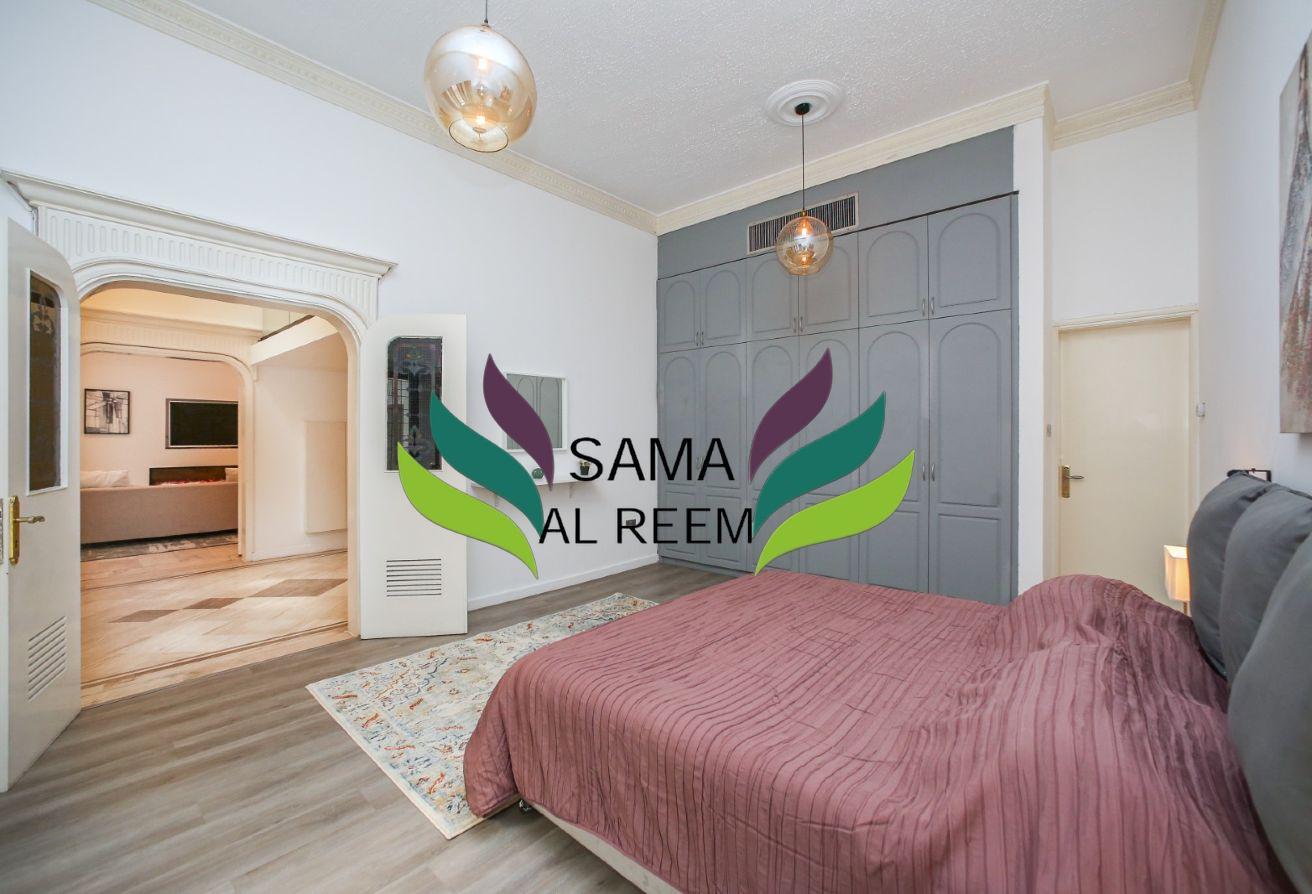 Upgraded | 4 Bed + Maid Compound Villa| Furnished photo 9