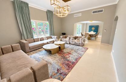Villa - 4 - 4 for sale in Meadows 9 - Meadows - Dubai