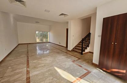 Villa - 4 - 6 for rent in Al Manara - Dubai