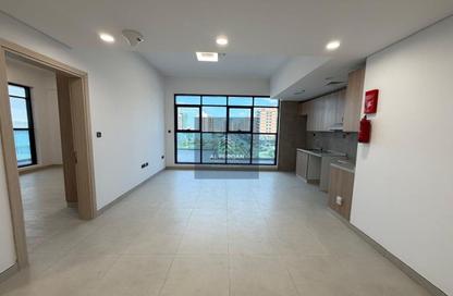 Apartment - 1 Bedroom - 2 Bathrooms for rent in Karimian 3 - Jumeirah Garden City - Al Satwa - Dubai