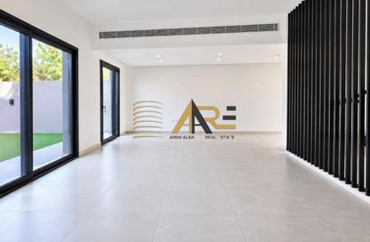 Townhouse - 2 - 4 for rent in Sarab 2 - Aljada - Sharjah