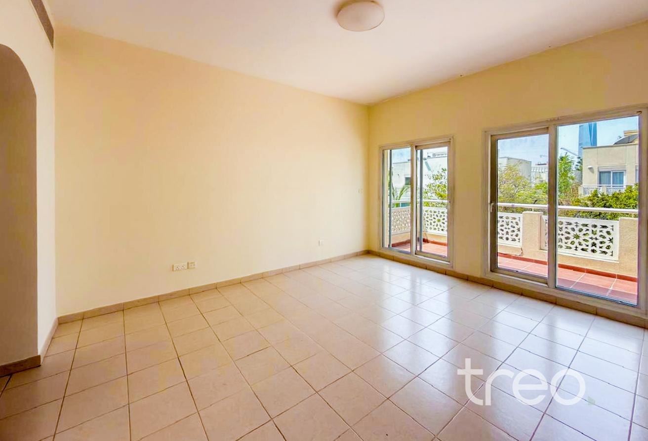 Prime location | Skyline views | Large plot photo 11