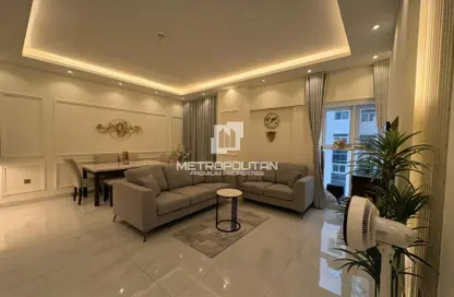 شقة - غرفة نوم - 2 حمامات للبيع في فكتوريا رزدنسي - الفرجان - دبي