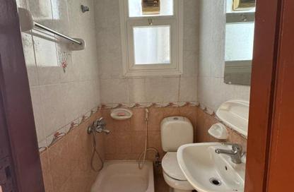 Apartment - 3 Bedrooms - 3 Bathrooms for rent in Al Marwa Towers - Cornich Al Buhaira - Sharjah