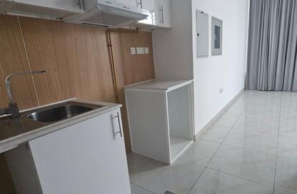 Apartment - Studio - 1 for rent in The Square Tower - District 13 - Jumeirah Village Circle - Dubai Apartment - Studio - 1 for rent in The Square Tower - District 13 - Jumeirah Village Circle - Dubai