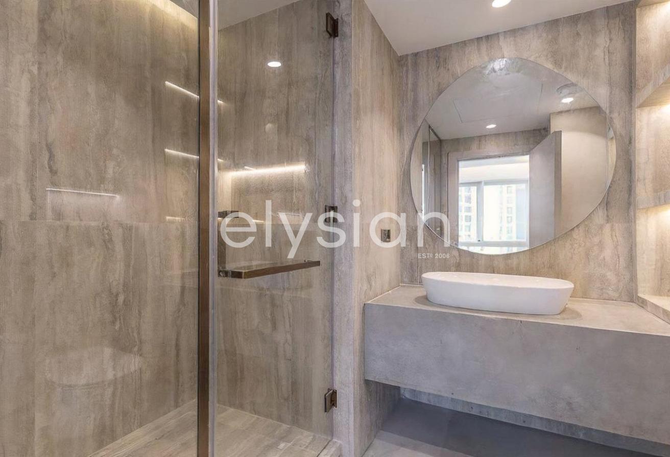 Fully Upgraded | Unfurnished | Sea Views photo 11