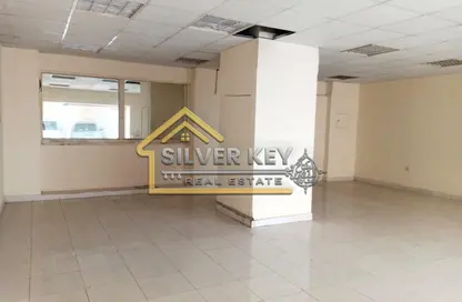 Shop - Studio - 1 Bathroom for rent in Um Altaraffa - Al Gharb - Sharjah