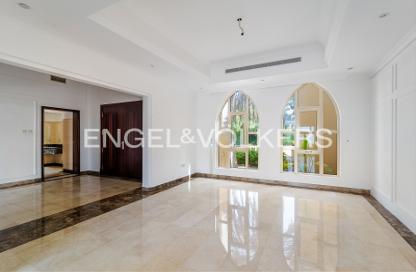 Villa - 4 - 5 for sale in Cluster 29 - Mediterranean Clusters - Jumeirah Islands - Dubai