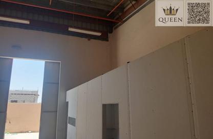 Warehouse - Studio - 1 Bathroom for rent in Al Sajaa Industrial - Al Sajaa - Sharjah