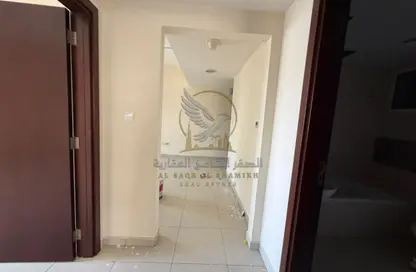 Apartment - 1 Bedroom - 2 Bathrooms for rent in Qasimia 10 building - Al Mahatta - Al Qasimia - Sharjah