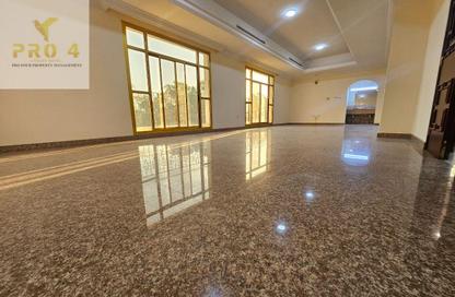 Villa - 4 Bedrooms - 5 Bathrooms for rent in Al Muroor Building - Sultan Bin Zayed the First Street - Muroor Area - Abu Dhabi