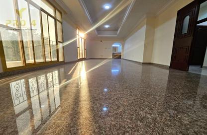 Villa - 4 Bedrooms - 5 Bathrooms for rent in Al Muroor Building - Sultan Bin Zayed the First Street - Muroor Area - Abu Dhabi