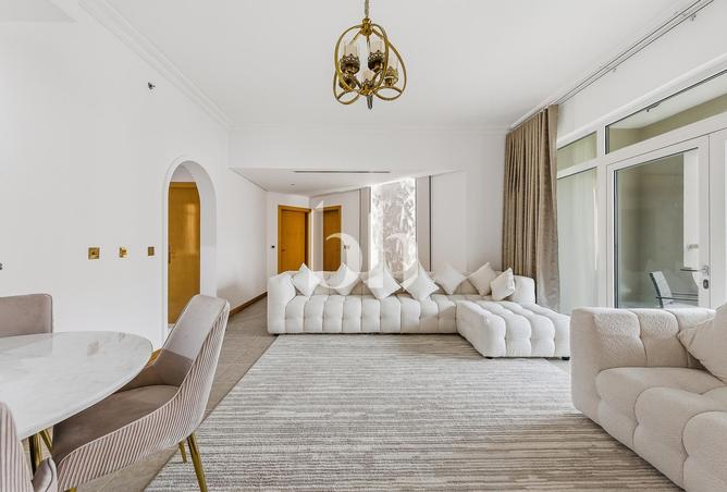 Upgraded | Mid Floor | Available — photo 3