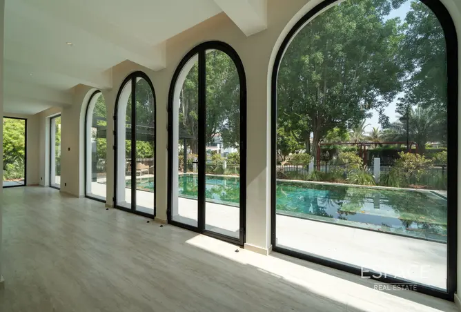 155512403 - Property Image 3