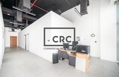 Retail - Studio for rent in Al Garhoud business center - Al Garhoud - Dubai