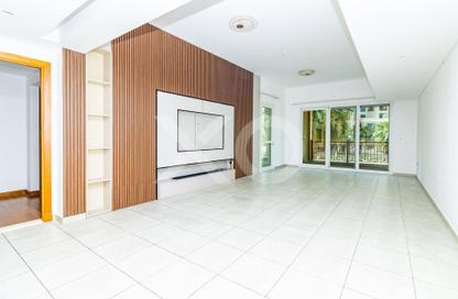 Apartment - 2 - 3 for rent in Marina Residences 2 - Marina Residences - Palm Jumeirah - Dubai