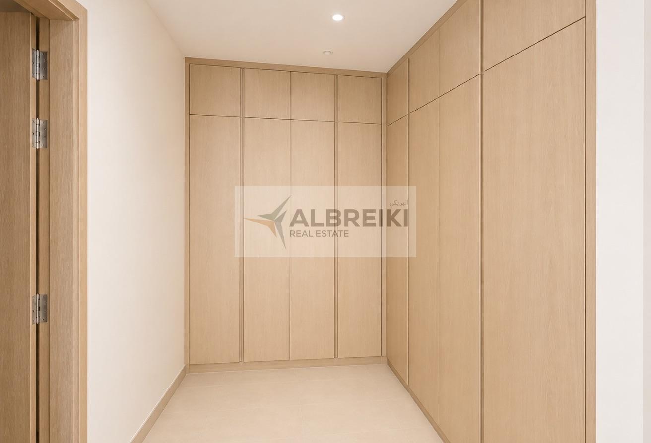 Spacious 4BR| Fully Renovated | Premium finishes photo 12