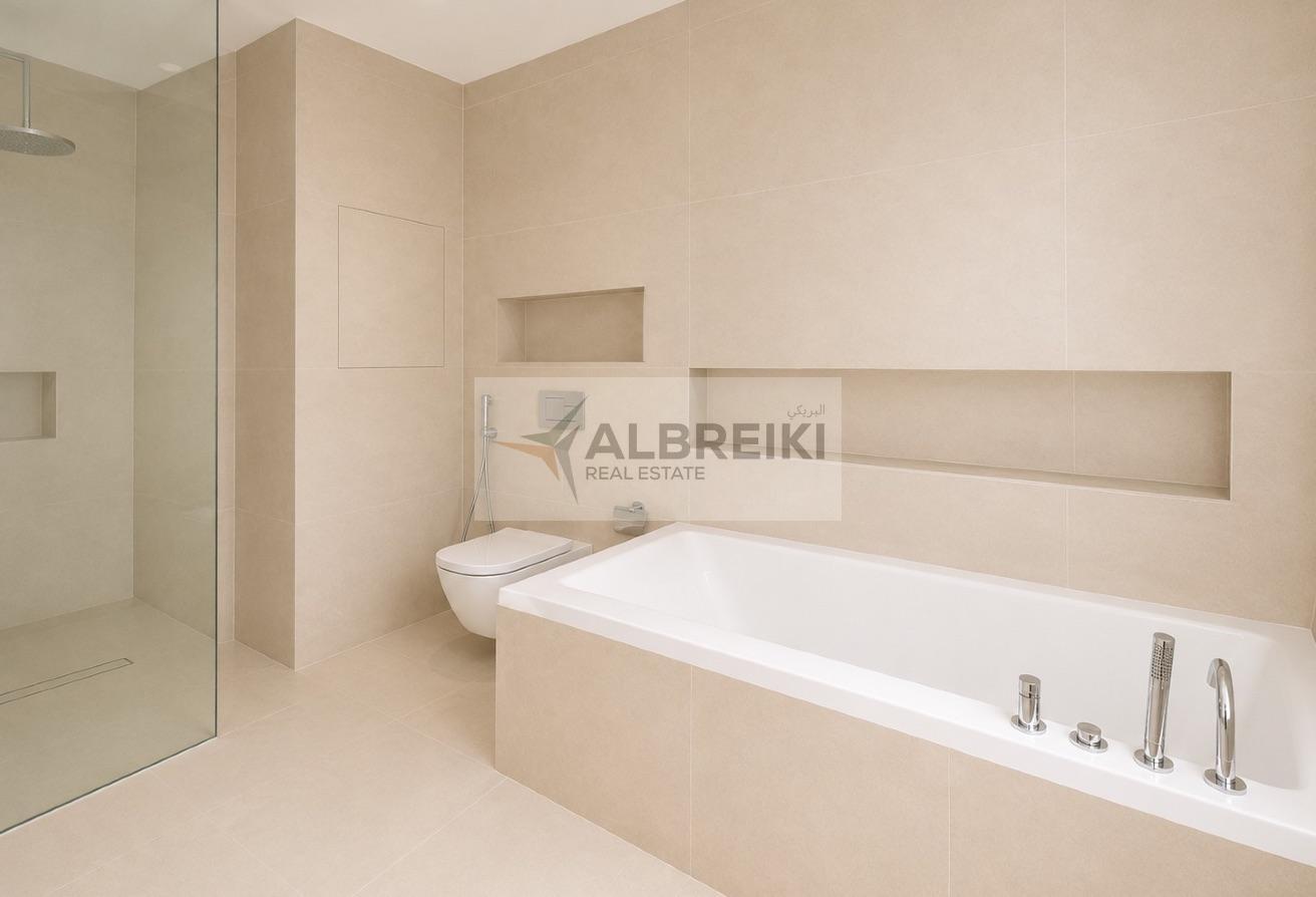 Spacious 4BR| Fully Renovated | Premium finishes photo 15