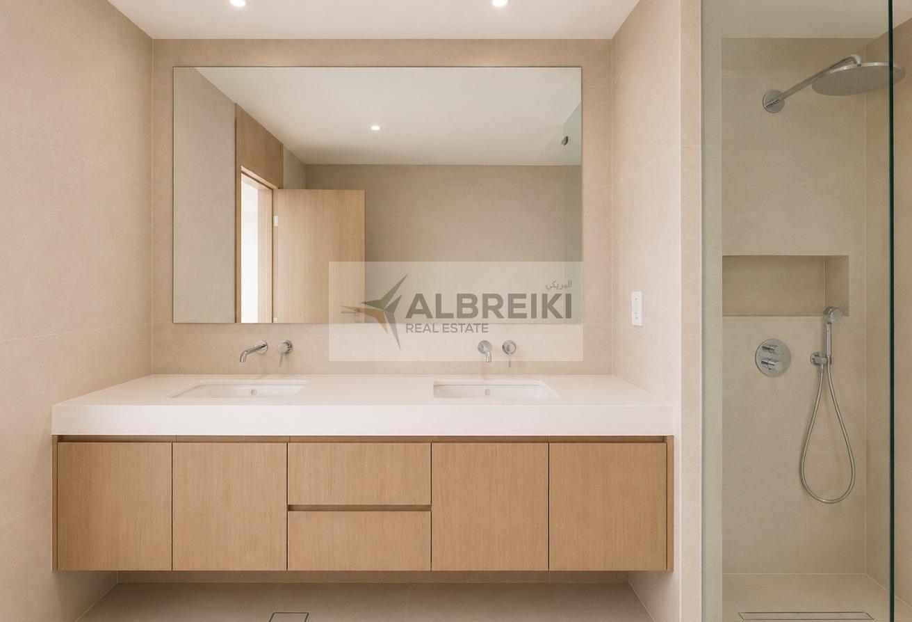 Spacious 4BR| Fully Renovated | Premium finishes photo 11
