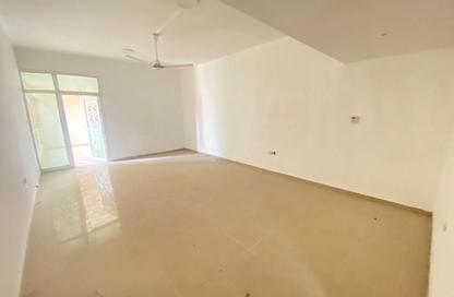 Apartment - 1 Bedroom - 2 Bathrooms for rent in Al Rashidiya Towers - Al Rashidiya - Ajman Downtown - Ajman