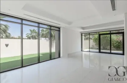 تاون هاوس - 3 غرف نوم - 4 حمامات للبيع في لونغفيو - داماك هيلز - دبي