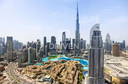 Apartment - 3 Bedrooms - 4 Bathrooms for rent in Burj Royale - Downtown Dubai - Dubai