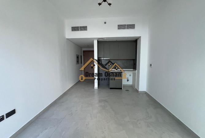 121121632 - Property Image 2