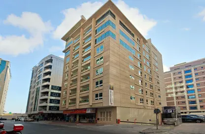 Apartment - 2 Bedrooms - 2 Bathrooms for rent in Al Barsha 1 - Al Barsha - Dubai