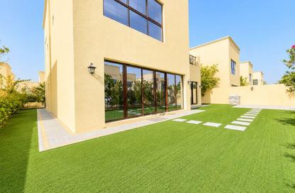 Villa - 4 - 6 for rent in Nad Al Sheba Villas - Nad Al Sheba 3 - Nad Al Sheba - Dubai