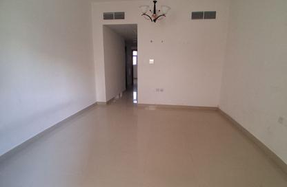 Apartment - 1 - 1 for rent in Muwailih Building - Muwaileh - Sharjah