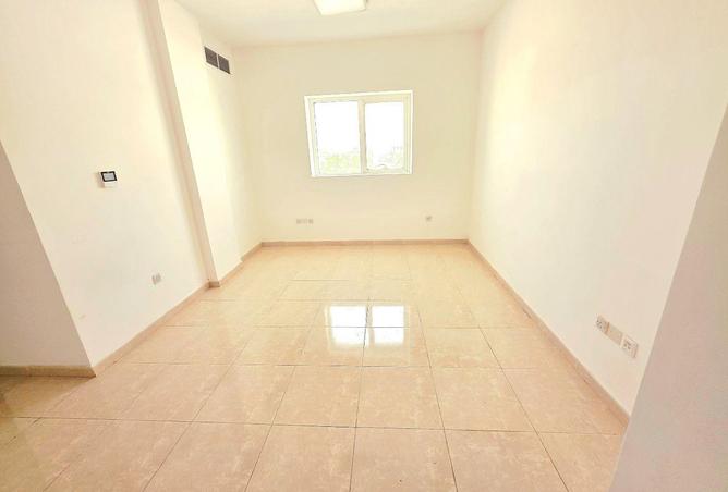 53586841 - صورة العقار 2