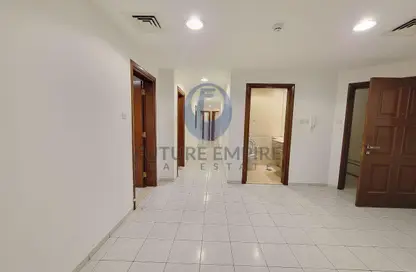 شقة - 3 غرف نوم - 4 حمامات للايجار في منطقة طريق المطار - منطقة القرهود - دبي