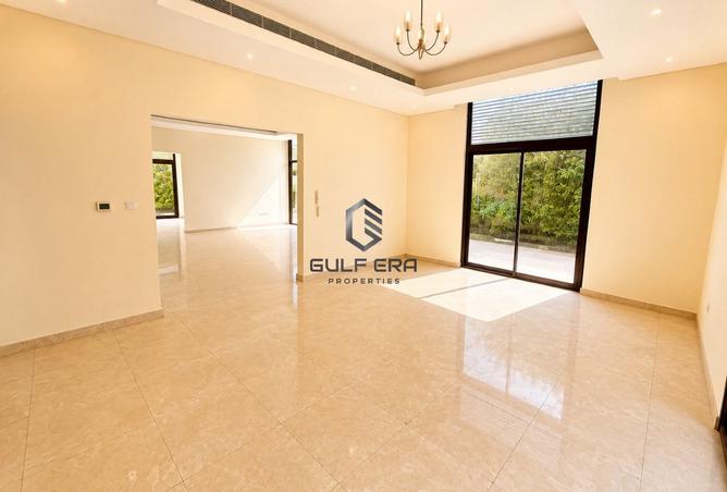 128367702 - Property Image 2
