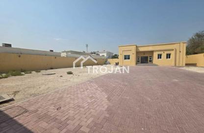 Villa - 4 Bedrooms - 4 Bathrooms for rent in Al Barsha 3 Villas - Al Barsha 3 - Al Barsha - Dubai