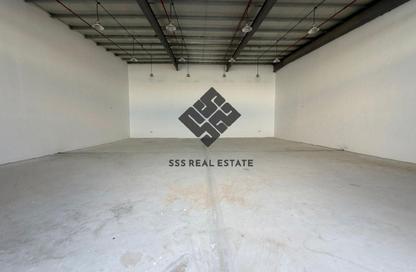 Warehouse - Studio - 1 Bathroom for rent in Umm Al Thuoob - Umm Al Quwain