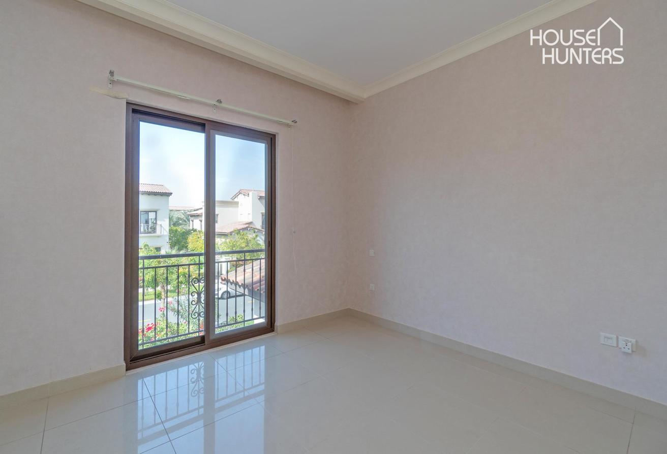Well maintained | Large plot | Avaiable soon photo 11