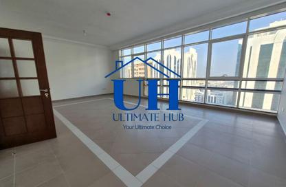 Apartment - 3 - 4 for rent in Hamdan Street - Abu Dhabi